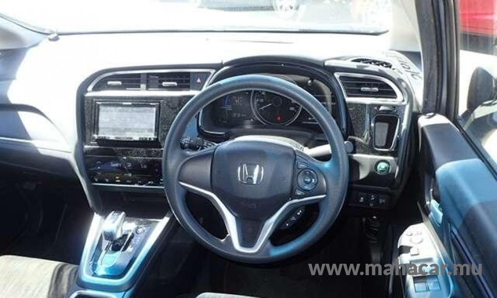 2019 Honda SHUTTLE HYBRID photo 13