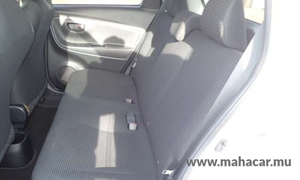 2019 Toyota Vitz photo 10