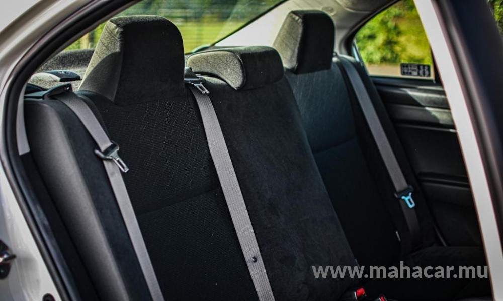 2019 Toyota Corolla Axio photo 7