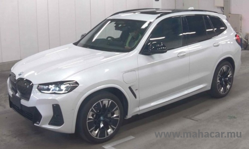 2022 BMW iX3, White