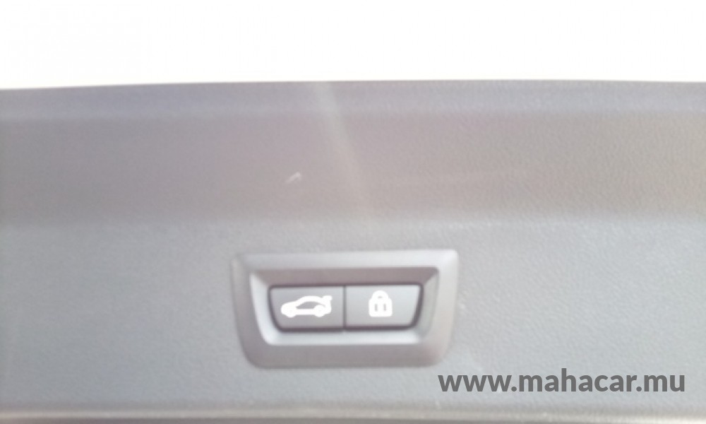 2022 BMW iX3 photo 8