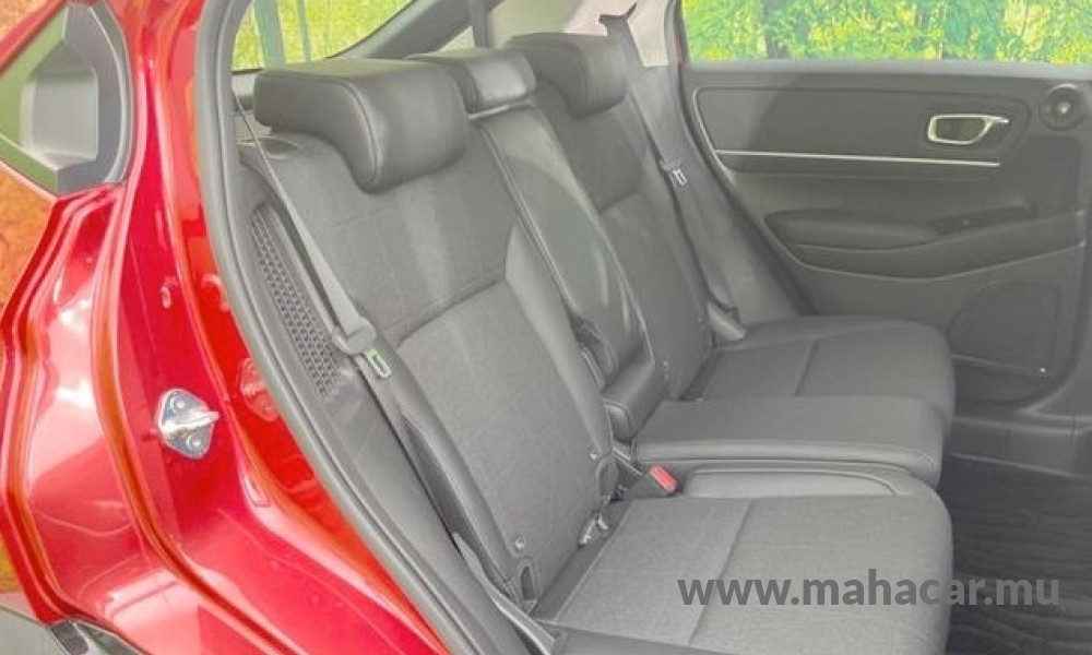 2021 Honda VEZEL Z HYBRID photo 2