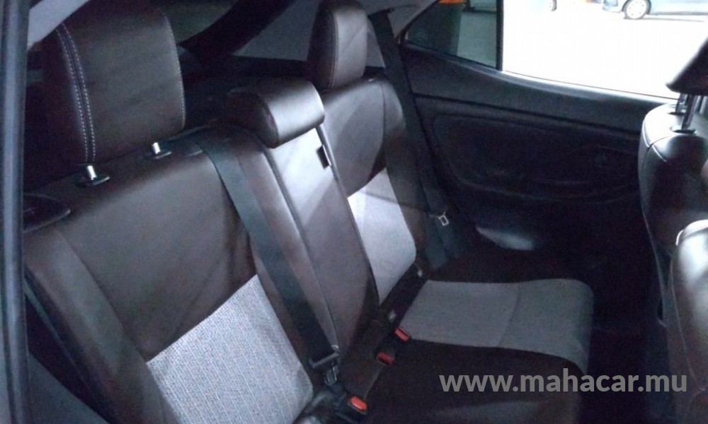 2021 Toyota Yaris Cross photo 2