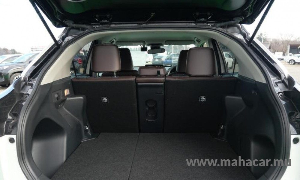 2022 Toyota Yaris Cross photo 4