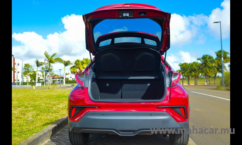 2019 Toyota CHR photo 14