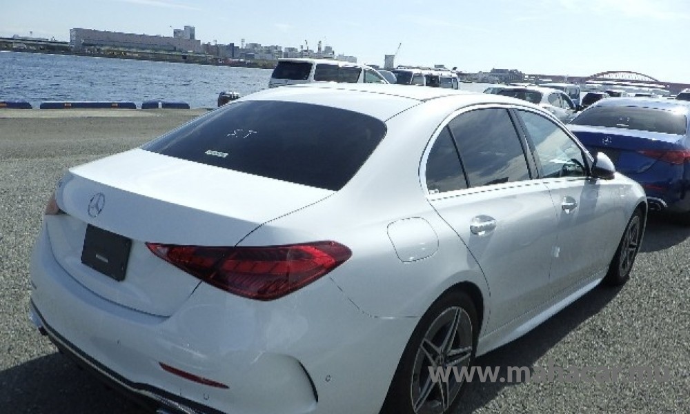 2024 Mercedes C200 photo 4