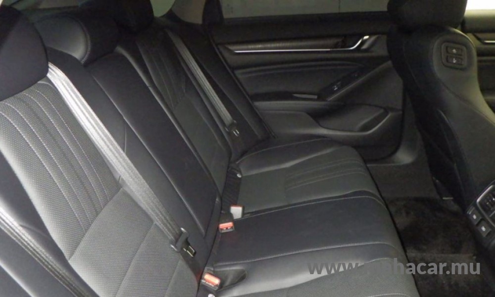 2020 Honda Accord photo 6