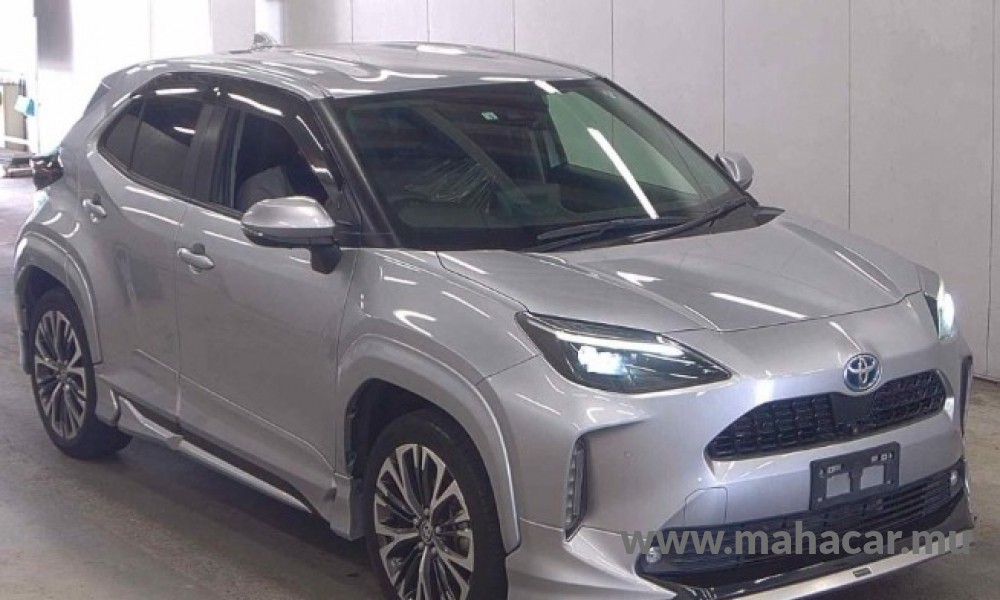 2022 Toyota Yaris Cross Hybrid photo 3
