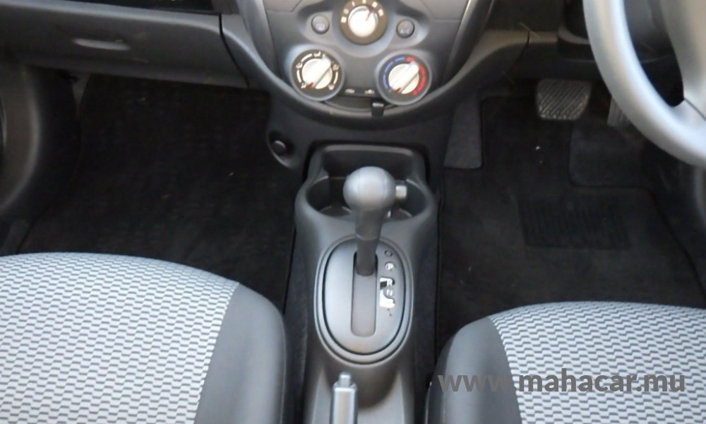 2022 Nissan March photo 9