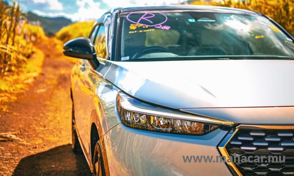 2021 Honda VEZEL HV e:PLAY photo 3