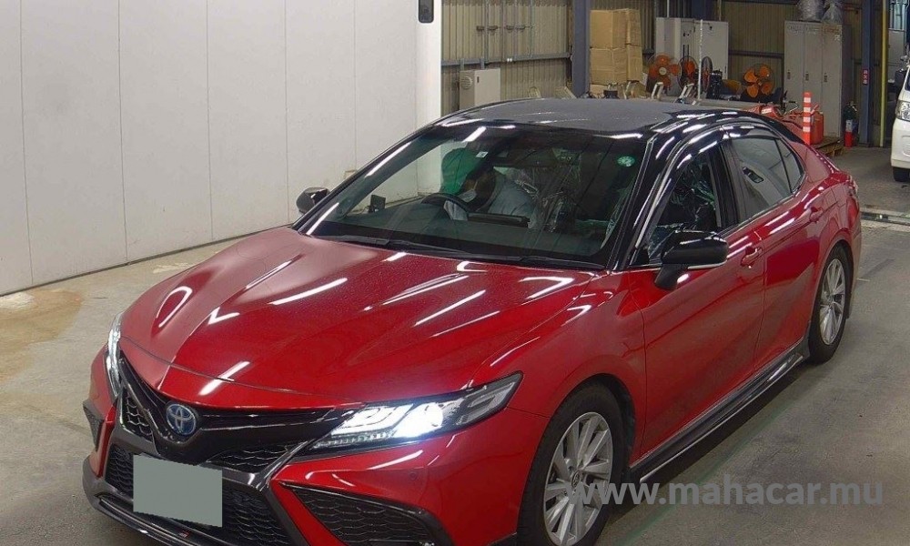 2022 Toyota Camry, RED/BLACK