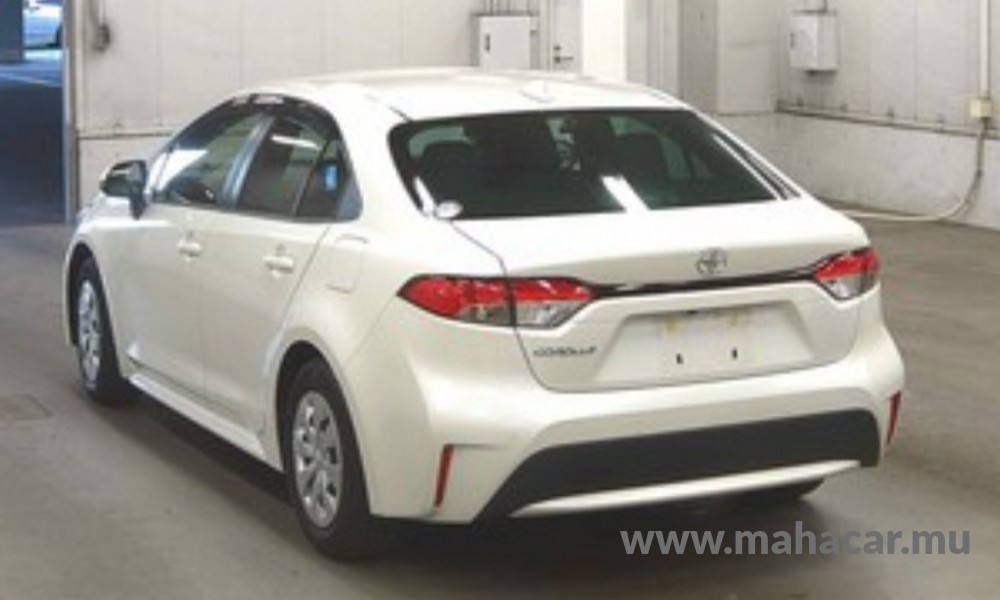 2020 Toyota Corolla photo 2