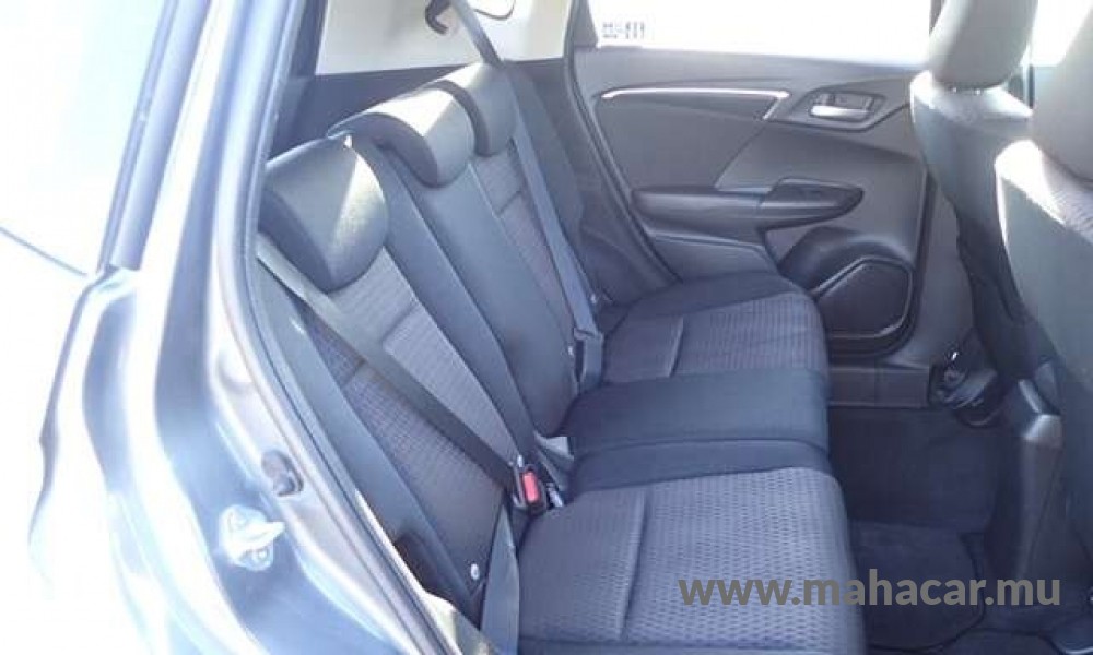 2019 Honda FIT HYBRID photo 7