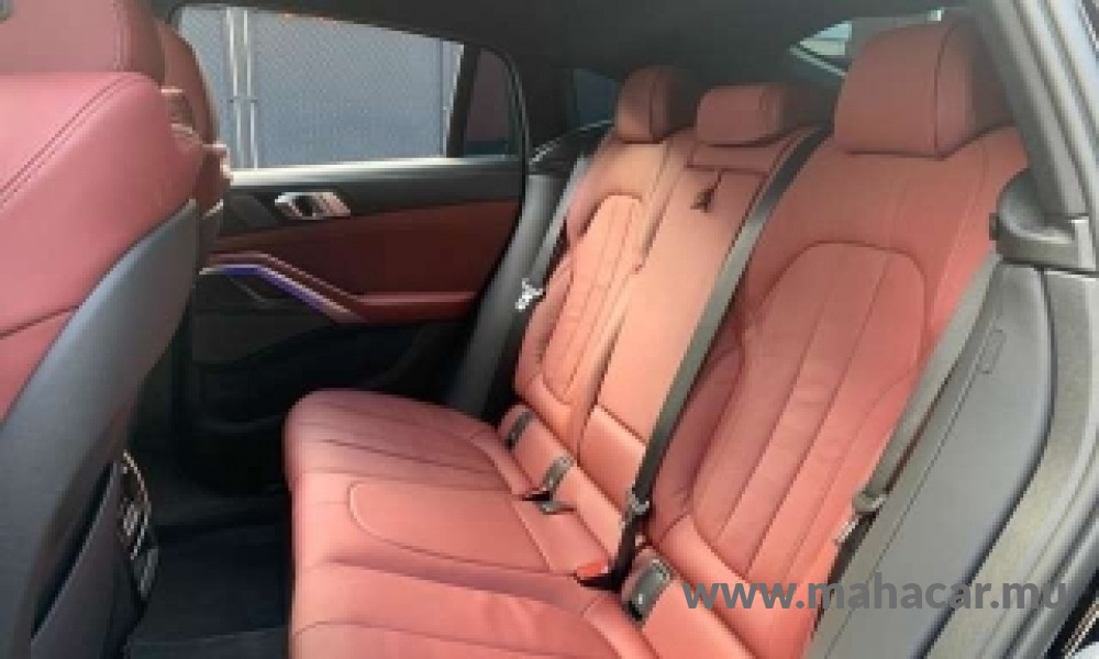 2022 BMW X 6 photo 8