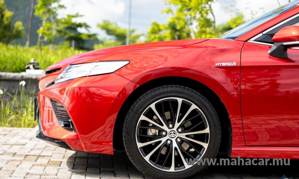 2020 Toyota Camry photo 4