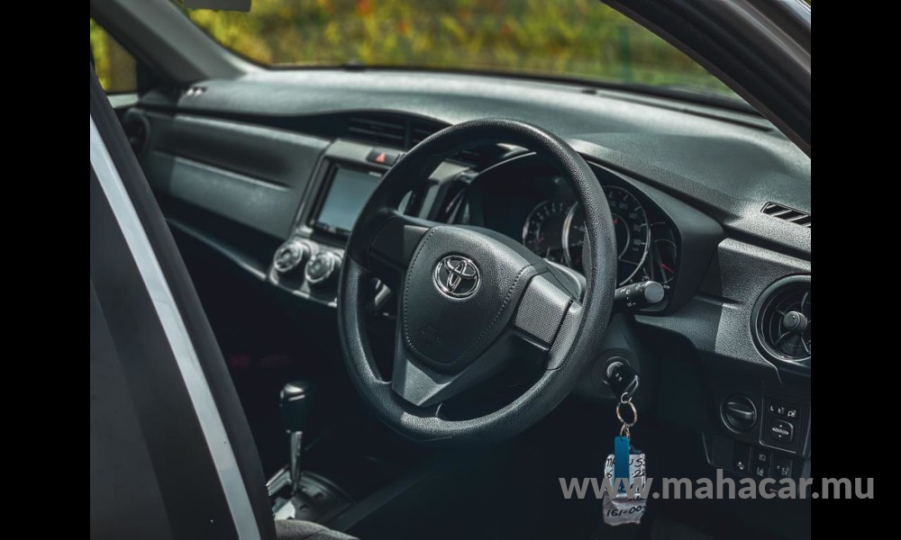 2018 Toyota Corolla Axio photo 7
