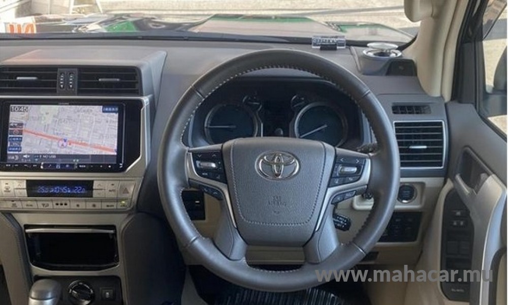 2021 Toyota Land Cruiser  Prado photo 11