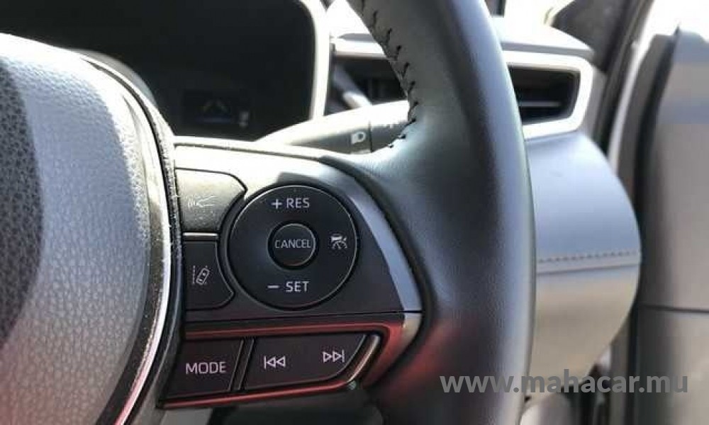 2023 Toyota COROLLA CROSS photo 19