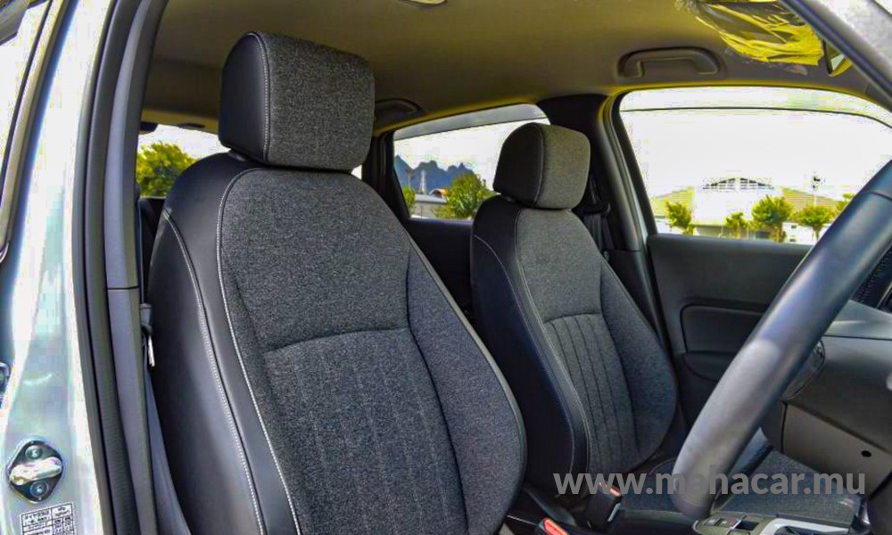 2020 Honda FIT HYBRID photo 5