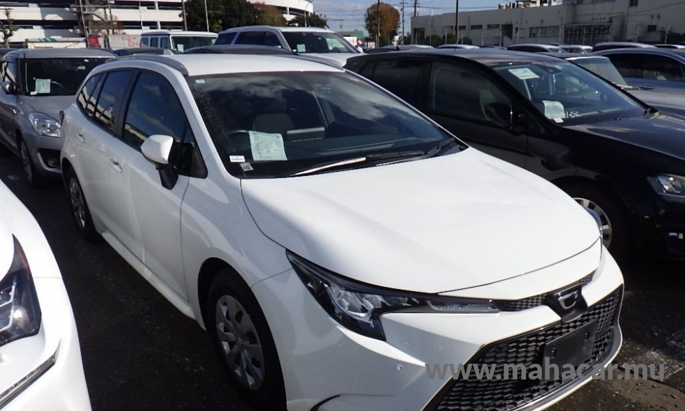 2021 Toyota Corolla Touring photo 3