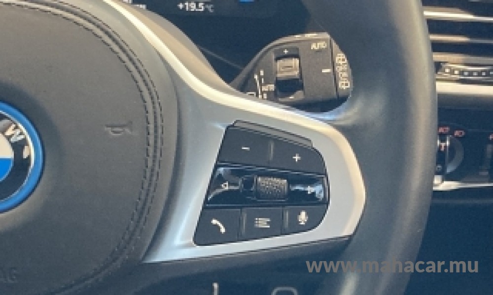 2022 BMW iX3 photo 18