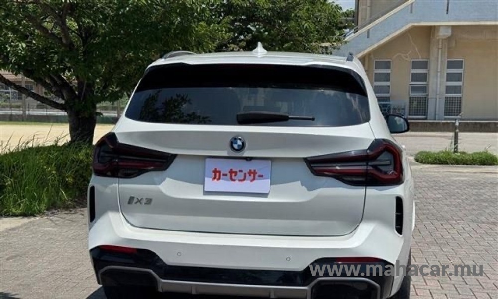 2022 BMW iX3 photo 6