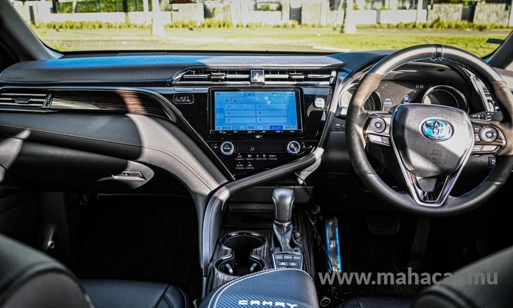 2019 Toyota Camry photo 10