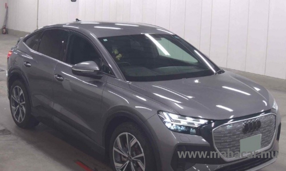 2024 AUDI Q4 photo 2