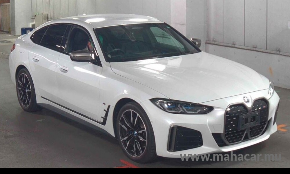 2022 BMW i4 photo 2