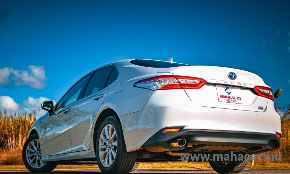2020 Toyota Camry photo 13