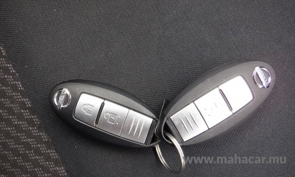 2019 Nissan NOTE E-POWER photo 5