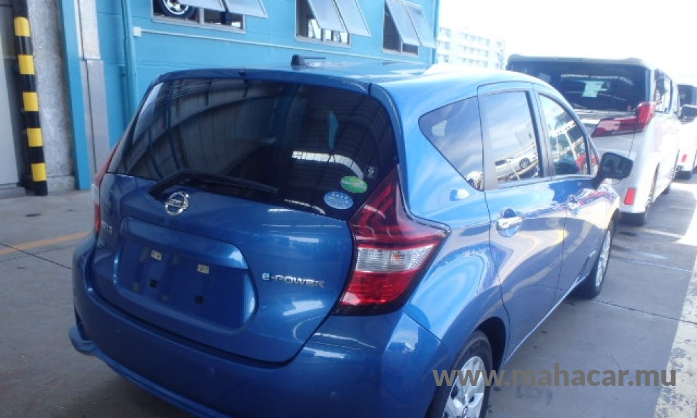 2019 Nissan NOTE E-POWER photo 3