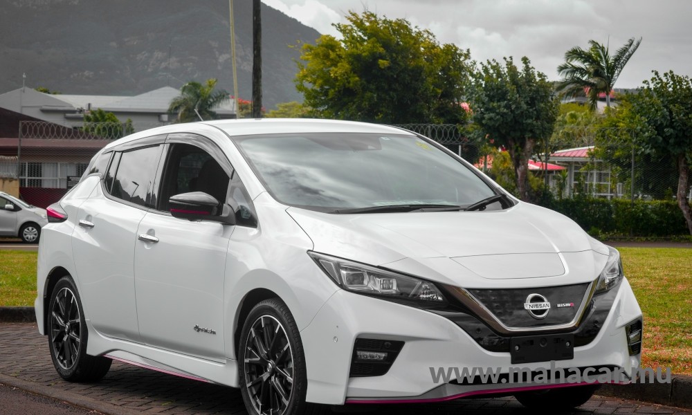 2019 Nissan Leaf Nismo, Pearl White