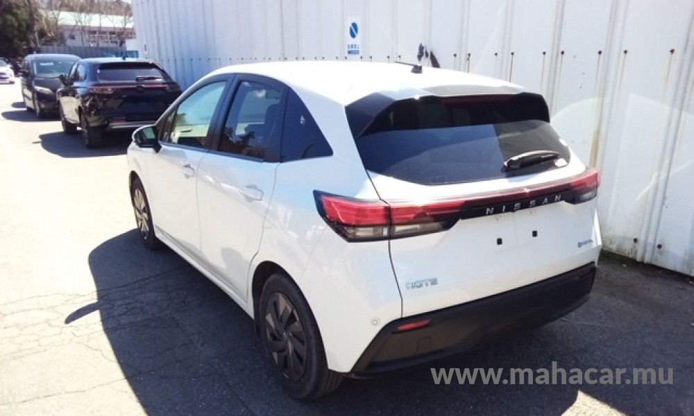 2022 Nissan NOTE E-POWER photo 7