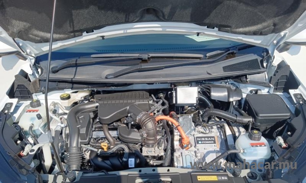 2021 Nissan NOTE E-POWER photo 12
