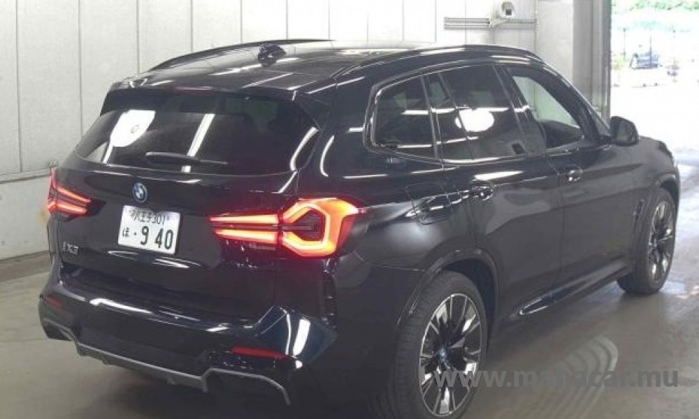 2023 BMW iX3 photo 3