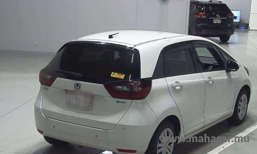 2022 Honda FIT HYBRID photo 2