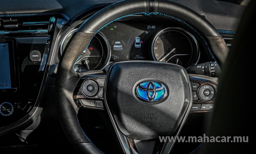 2019 Toyota Camry photo 9