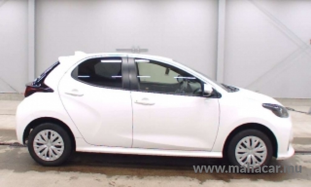 2020 Toyota Yaris photo 2