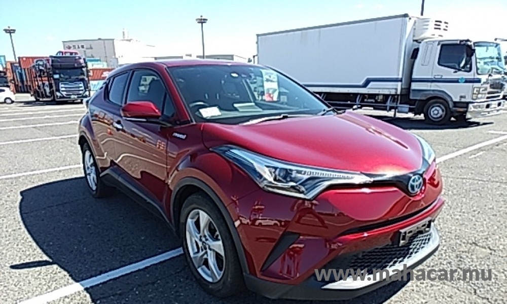 2019 Toyota CHR HYBRID photo 2