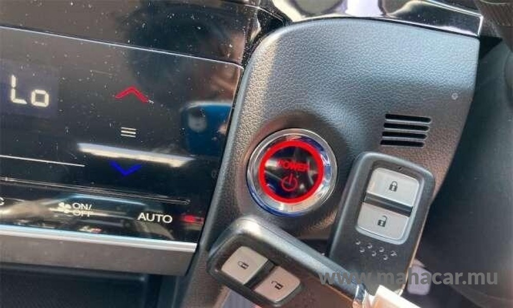 2019 Honda SHUTTLE HYBRID photo 10