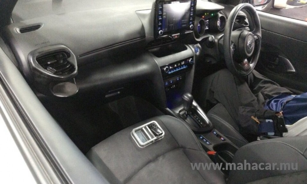 2023 Toyota Yaris Cross Hybrid photo 5