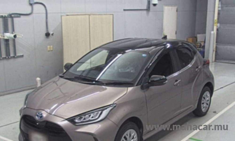 2020 Toyota Yaris, Brown