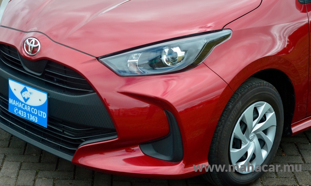 2020 Toyota Yaris photo 4