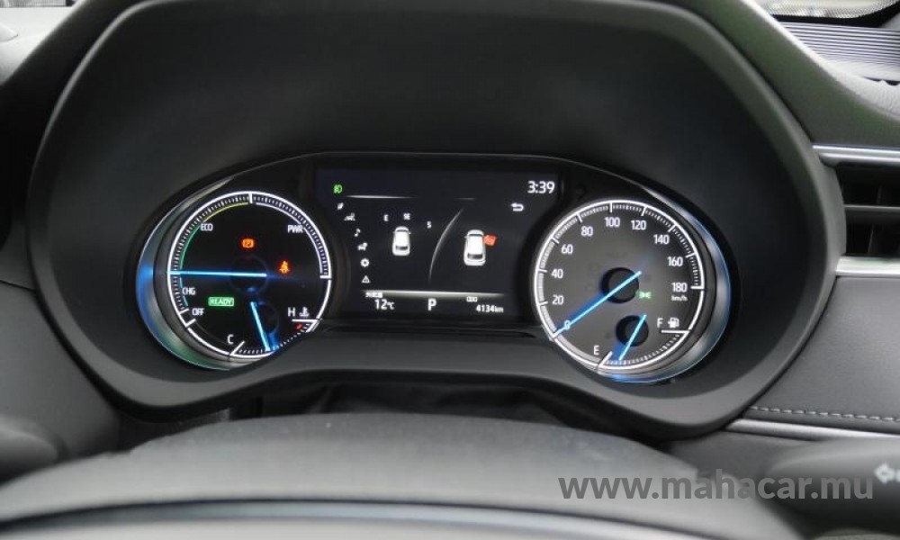 2022 Toyota Harrier photo 13