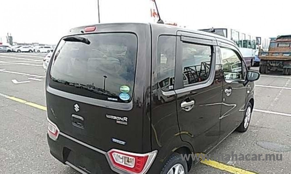 2019 Suzuki Wagon R photo 5