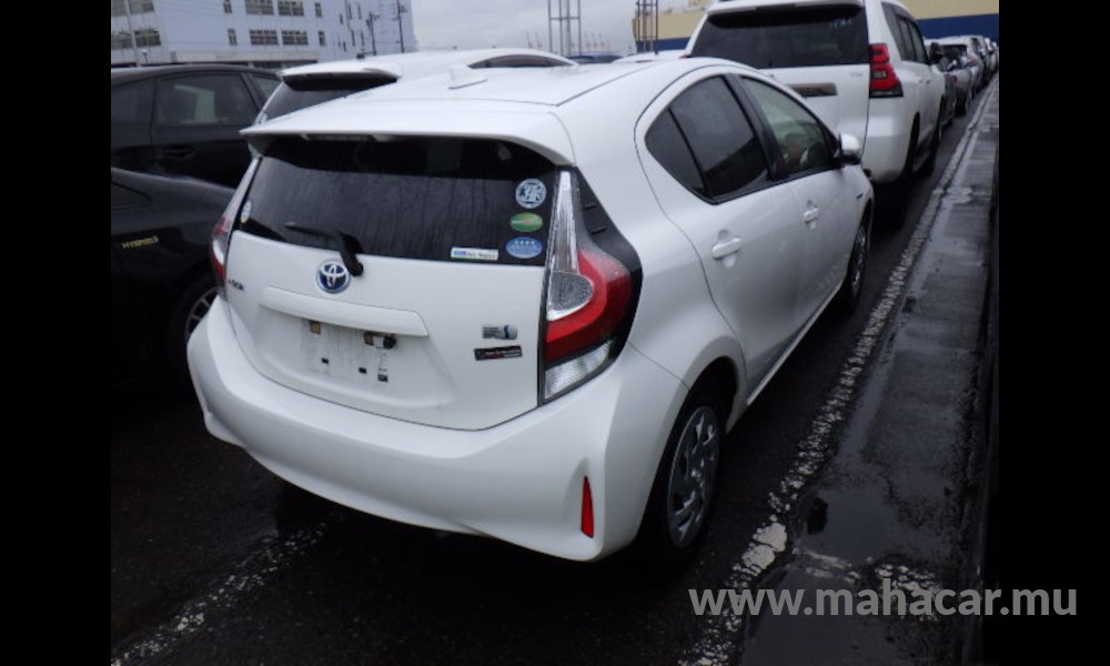 2019 Toyota AQUA photo 8
