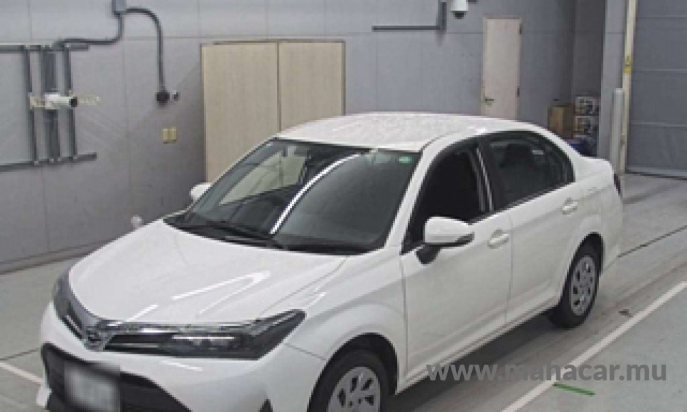 2024 Toyota Corolla Axio, White