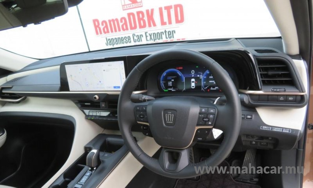 2023 Toyota Crown photo 9