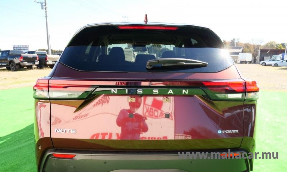 2023 Nissan NOTE E-POWER photo 4